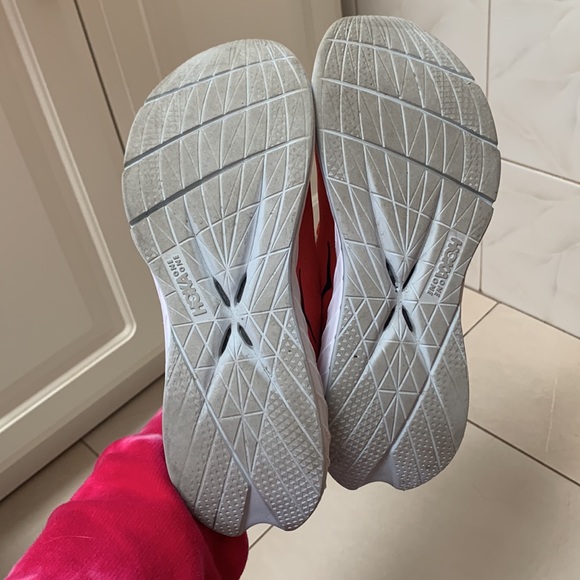 HOKA women’s Carbon X2 Running Shoes - Picture 5 of 9